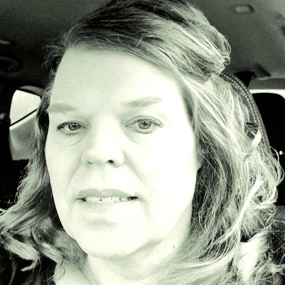 Meet your Posher, Paulette - Picture 2 of 2